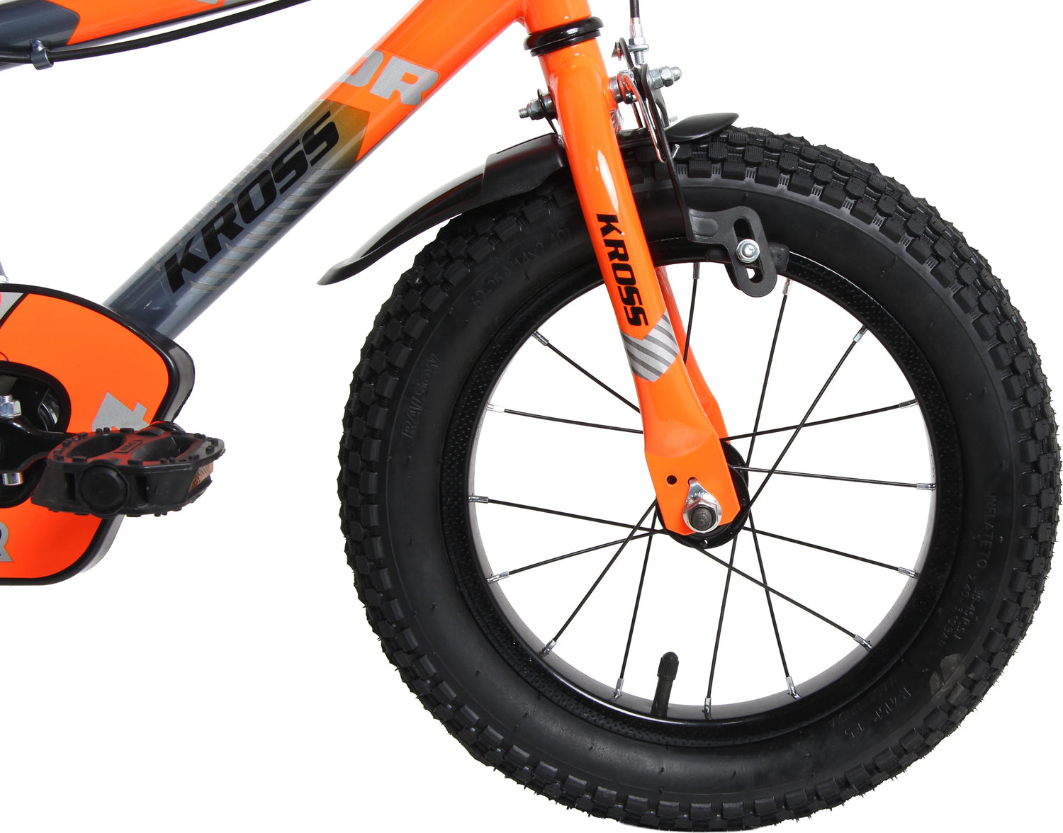 Kross Aviator Kids Cycle Front Wheel and Tyre Close-Up
